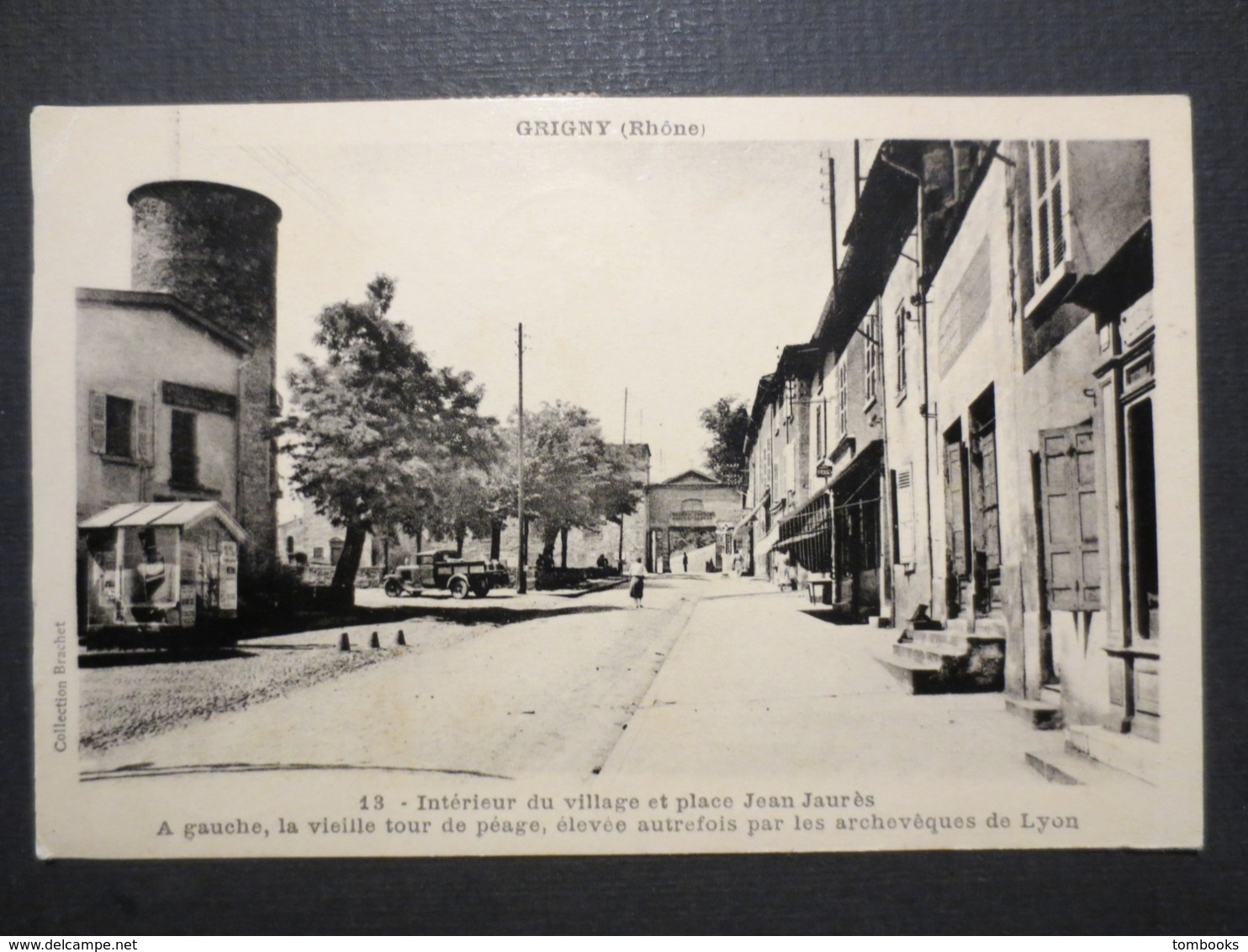 69 - Grigny - CPA Toilée - La Place  - J. Cellard , Lyon - Collection Brachet - 1939 -  TBE - - Grigny