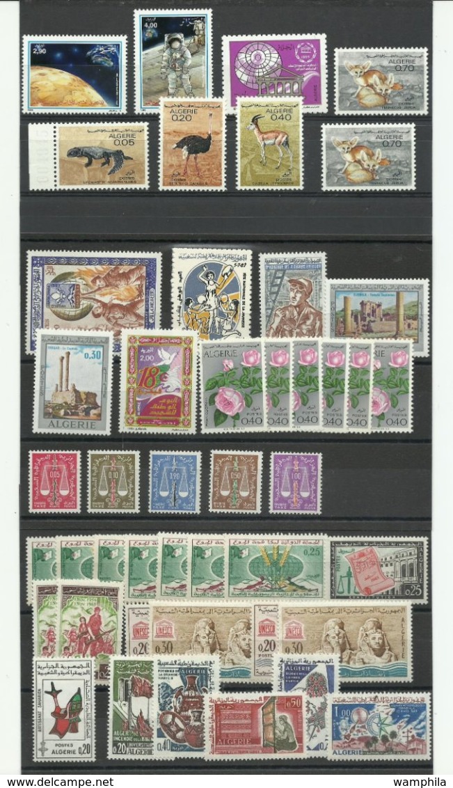 Algérie, Un Lot De Timbres Neufs ** MNH, Voir Les Scanns - Algeria (1962-...)