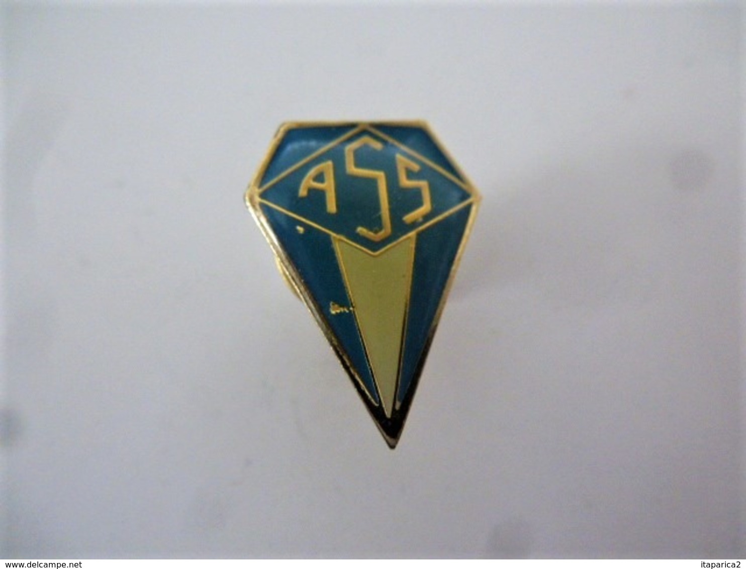 PINS SPORTS ASS BLASON  FLAMME  / 33NAT - Autres & Non Classés