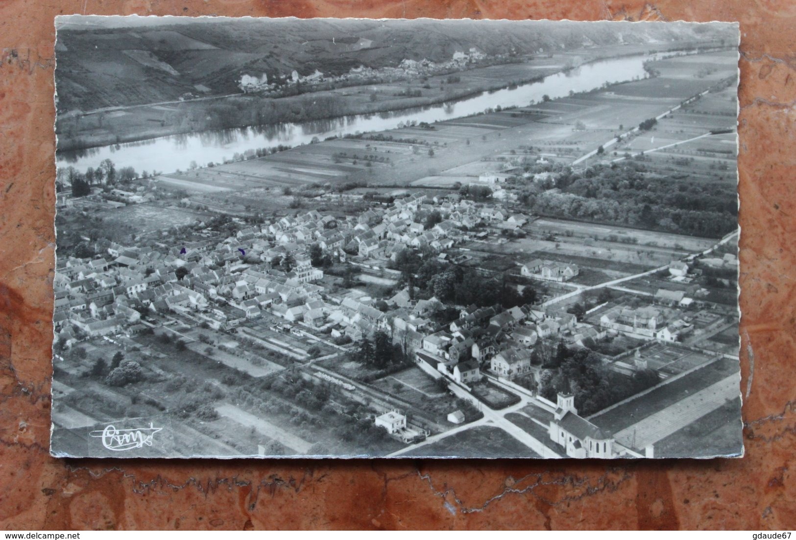 FRENEUSE SUR SEINE (78) - VUE AERIENNE - Freneuse