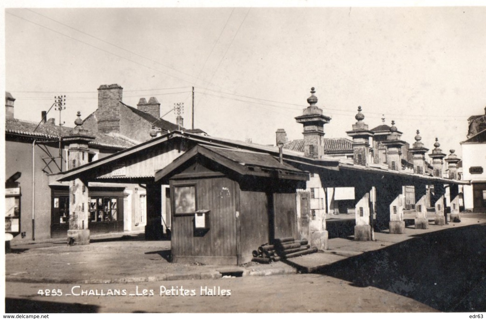 [85] Vendée > Challans Les Petites Halles - Challans