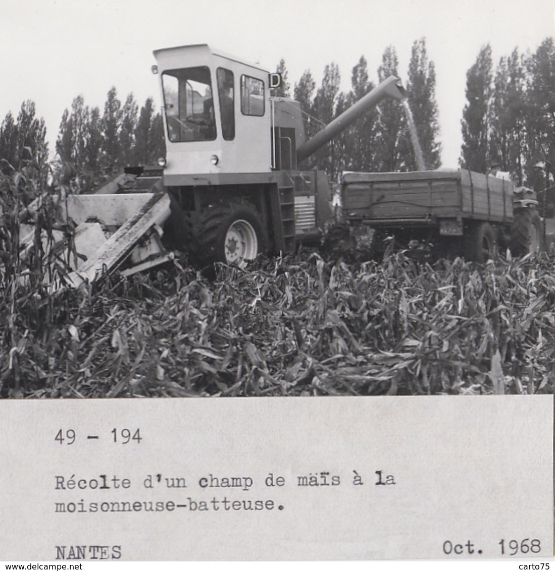 Agriculture - Matériel Agricole Moissonneuse-batteuse - Photographie - Maine Et Loire 49 - Lot De 5 Photos - Tractors