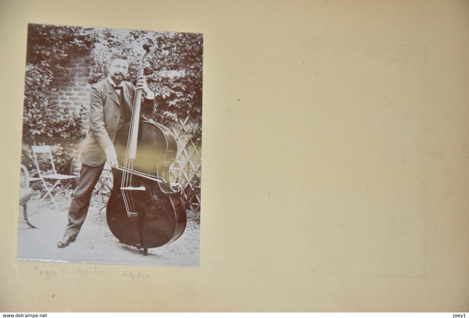 Magnifique album de famille de militaires,musiciens,Paris Lyon Genève