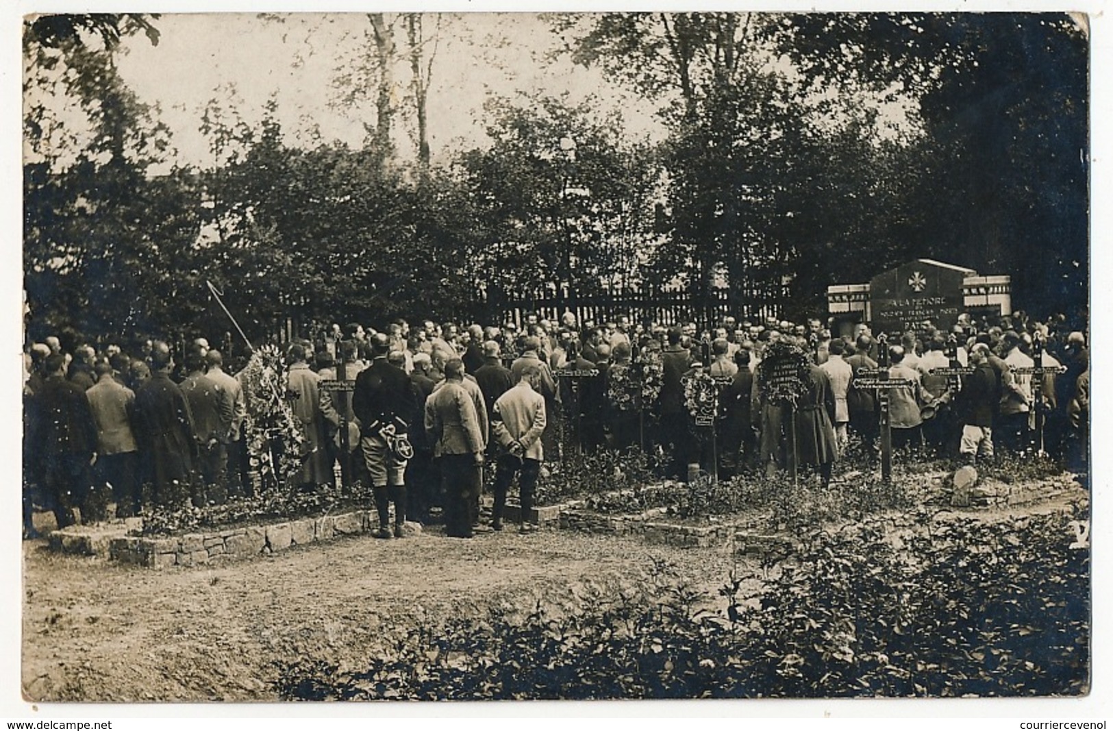 CPA - Camp De HAMMELBURG - Obsèques - Foule Dans Un Cimetière - Censure Du Camp Au Dos - Weltkrieg 1914-18