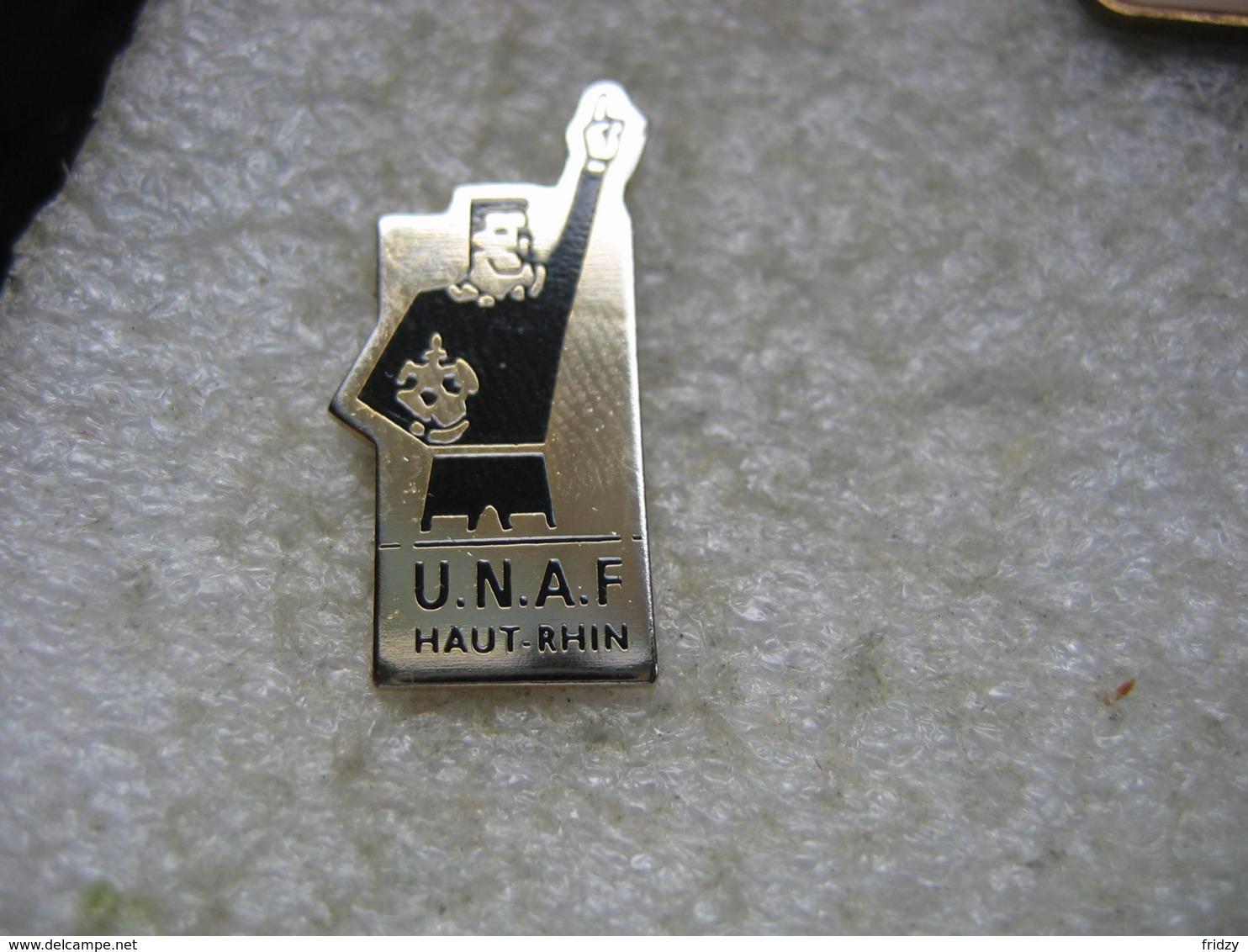 Pin's UNAF (Union Nationale Des Arbitres De Football) - Football