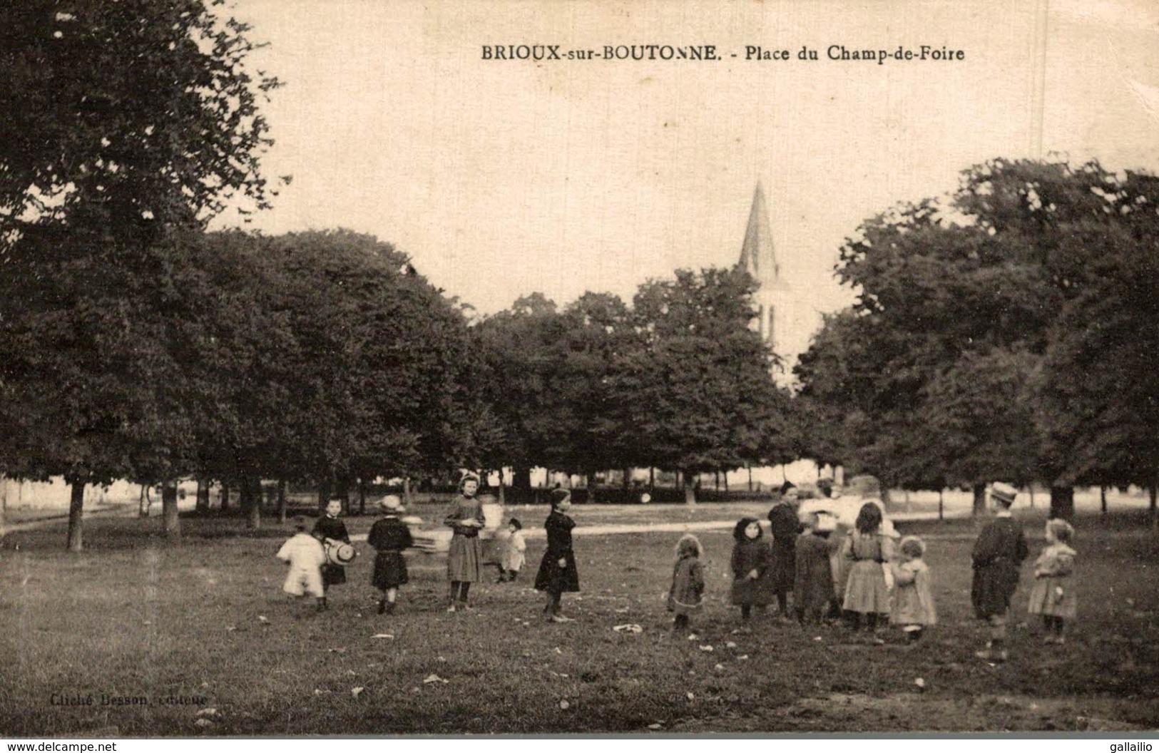 BRIOUX SUR BOUTONNE PLACE DU CHAMP DE FOIRE - Brioux Sur Boutonne