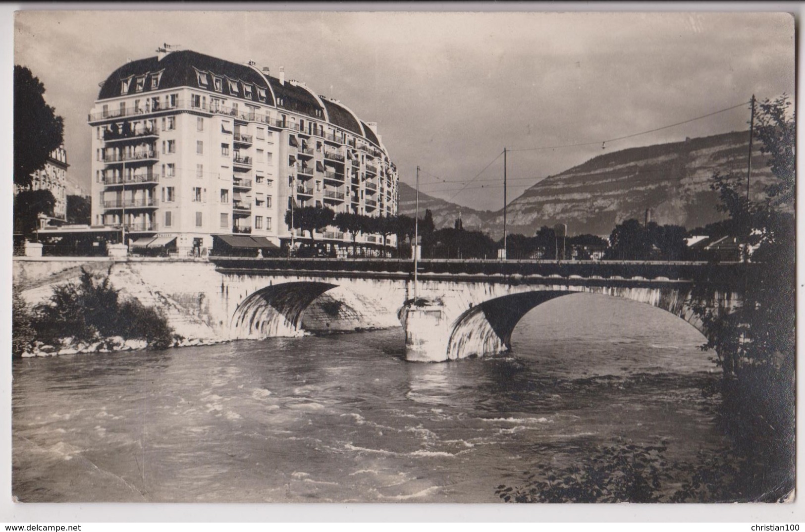 CARTE PHOTO DE GENEVE : QUAI CAPO D'ISTRIA N° 9 - LE PONT D'ARVE ET L'ARVE - AU FOND LE SALEVE -z 2 SCANS Z - Genève