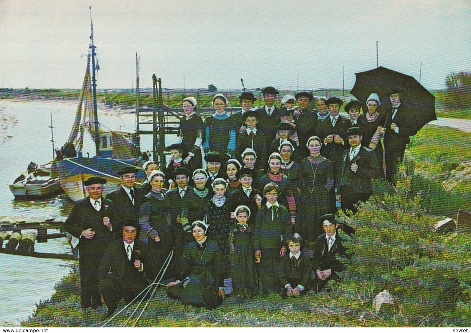 BEAUVOIR-sur-MER. - Groupe Maraîchin " Le Bouquet SalaÎe".  CPM - Beauvoir Sur Mer