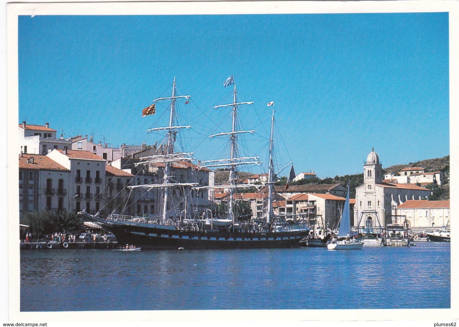 66 - PORT VENDRES -le Port Et Le Belem A Quai (1) - Port Vendres