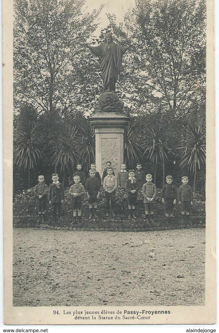 Passy-Froyennes - Les Plus Jeunes élèves De Passy-Froyennes Devant La Statue Du Sacré-Coeur - Andere & Zonder Classificatie