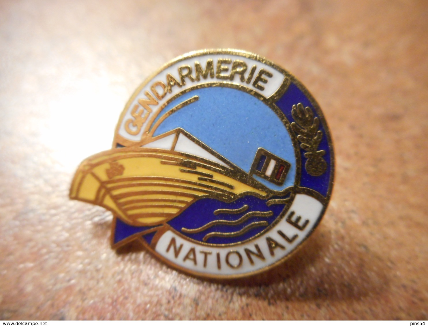 A039 -- Pin's Gendarmerie Nationale - Police