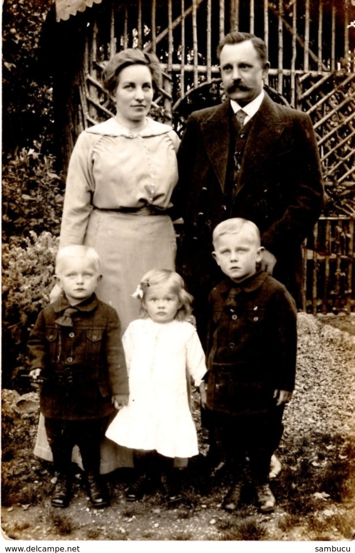 Familienfoto Mit Kindern Ca 1940 - Fotografie