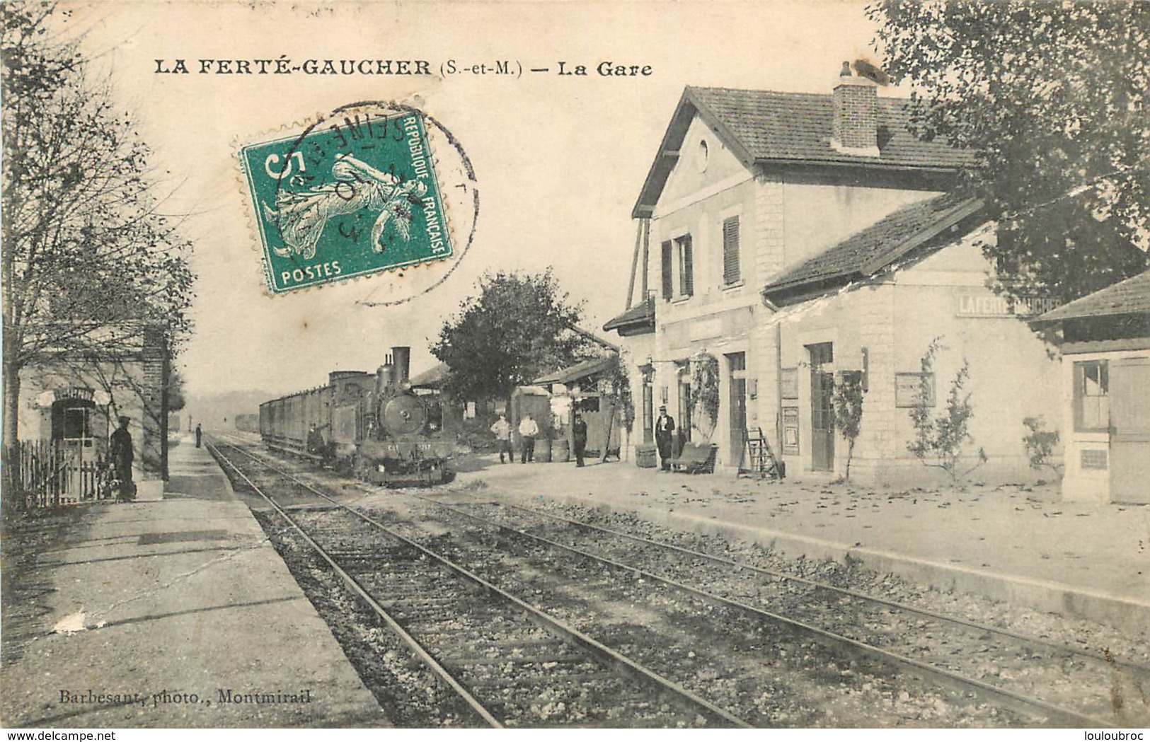 LA FERTE GAUCHER LA GARE AVEC LE TRAIN - La Ferte Gaucher