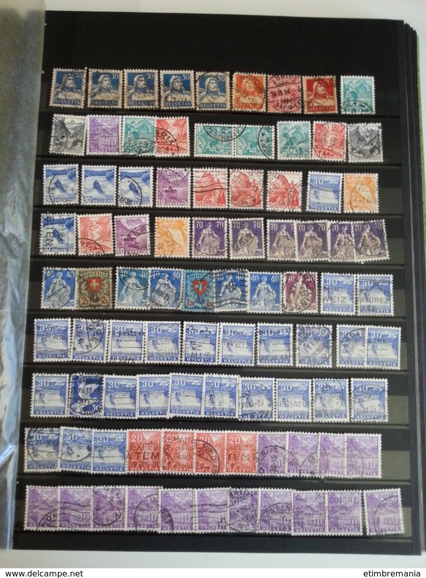 LOT N° e790  accumulation de timbres divers , dans un classeur