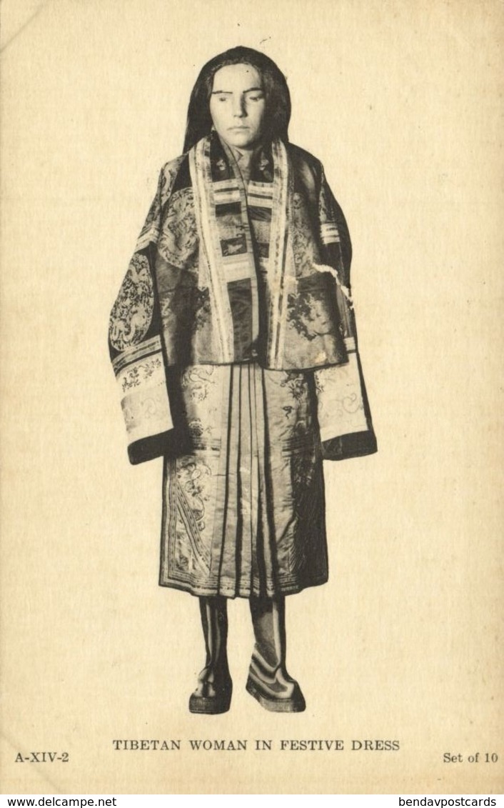 Tibet Thibet, Native Tibetan Woman In Festive Dress (1930s) Postcard (2) - Tibet