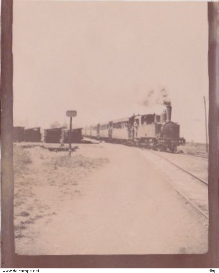 Photographie Anonyme Vintage Snapshot Train Locomotive Vapeur Rail - Trains