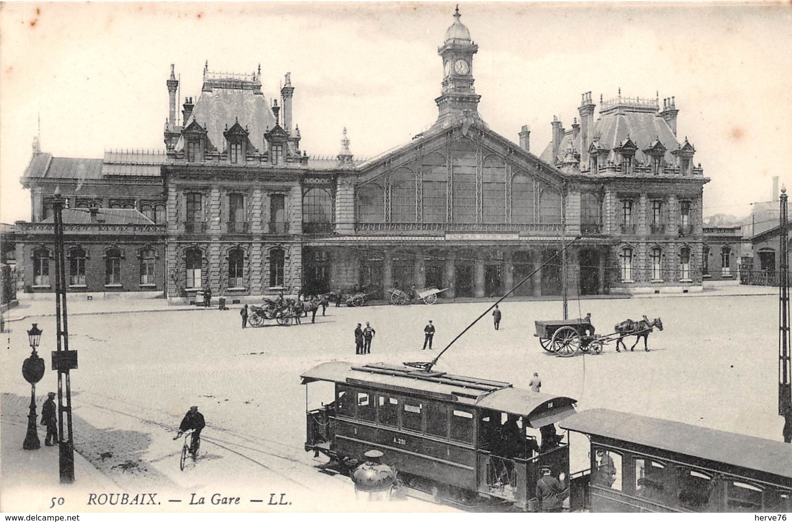 ROUBAIX - La Gare - Tramway - Roubaix