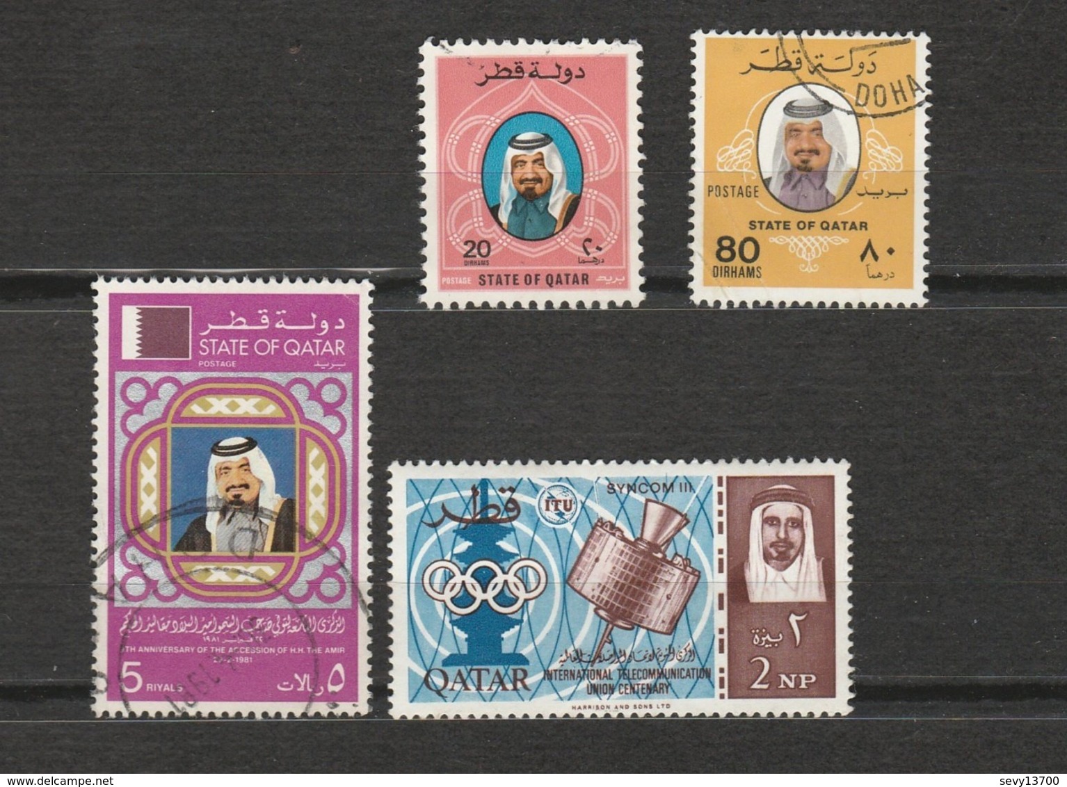 Qatar - 4 Timbres L'Emir Sheikh Khalifa Bin Hamed Al-Thani Année 1979 Mi 753 Mi 757 Année 1981 Mi 803 1965 Mi 65 B (ITU) - Qatar