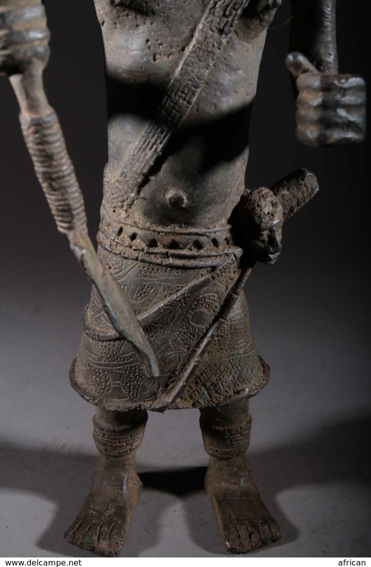 Art Africain Guerrier En Bronze Du Royaume D'Ifé - Art Africain