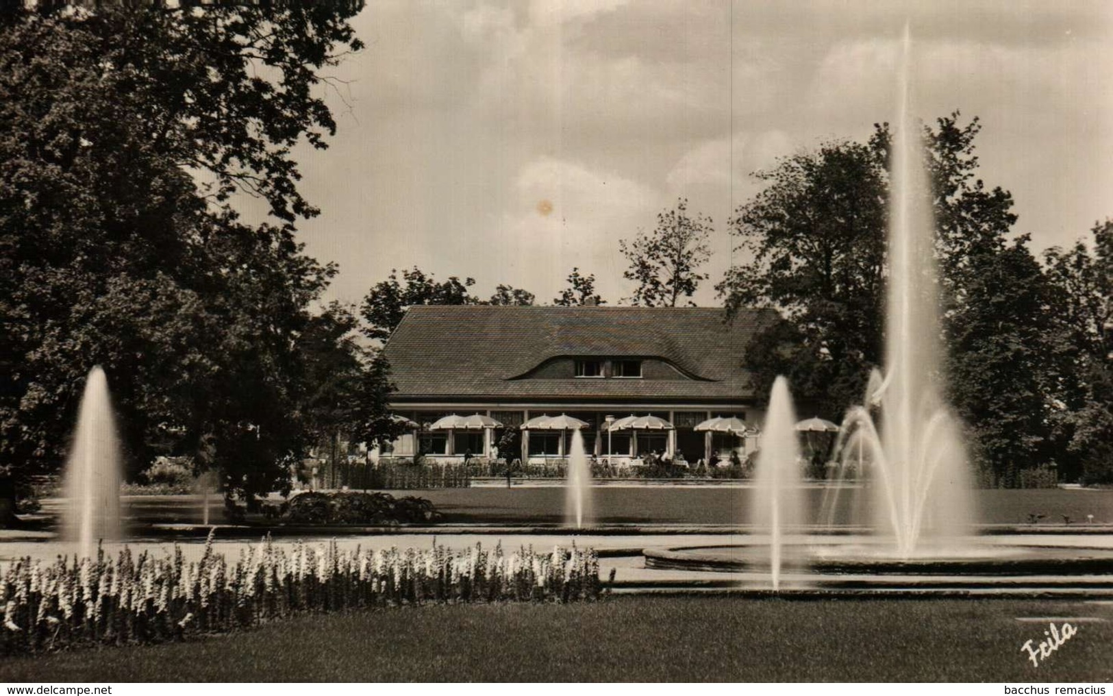 FÜRTH I.BAY. - Fontänenhof Und Gaststätte Im Stadtpark - Fuerth