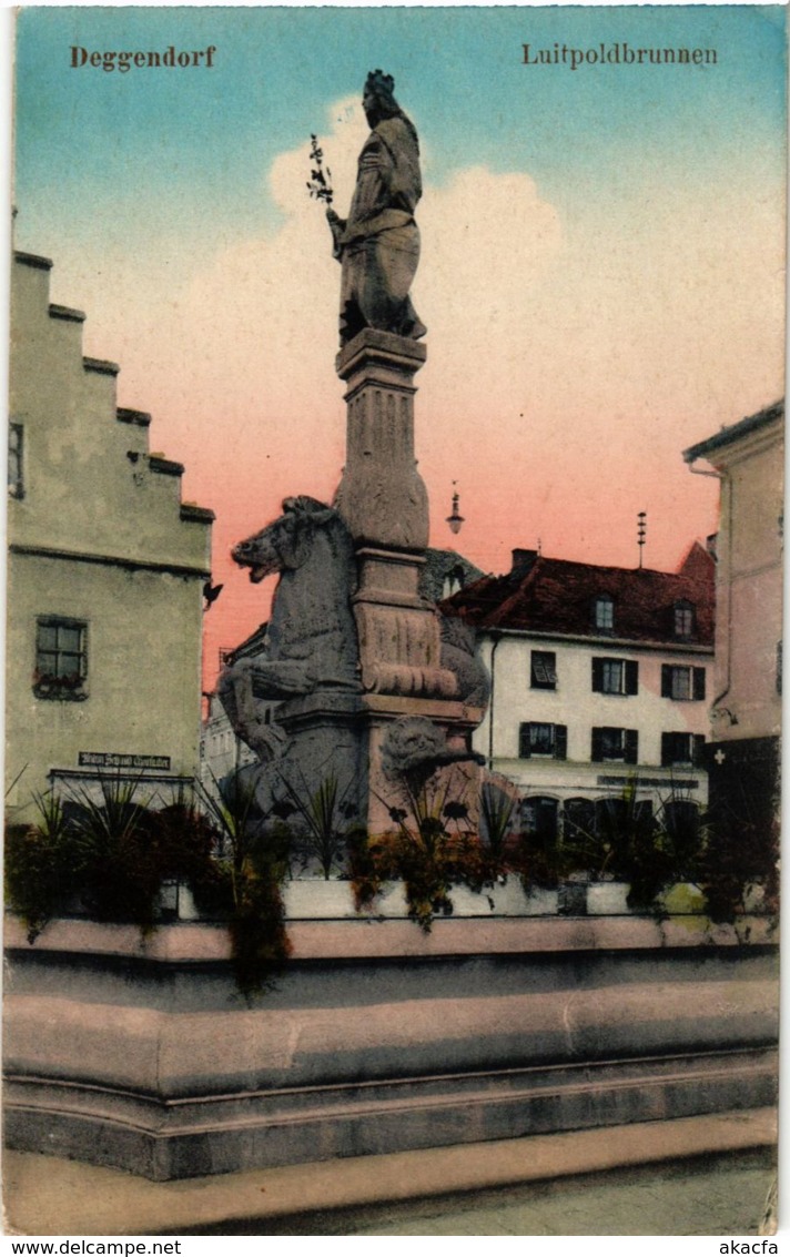 CPA AK Deggendorf Luitpoldbrunnen GERMANY (892248) - Deggendorf