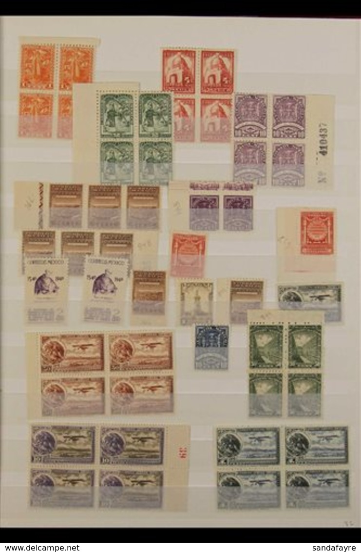 1914-1988 MINT & NHM STOCK BOOK CAT $750+ An Attractive Selection Of Multiples & Ranges In Stockbook, Very Fine Mint Or  - Mexico