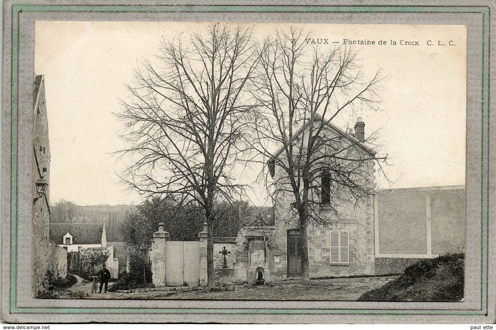 CPA - VAUX (78) - Aspect Du Facteur Posant Pour La Photo De La Fontaine De La Croix Au Début Du Siècle - Vaux De Cernay