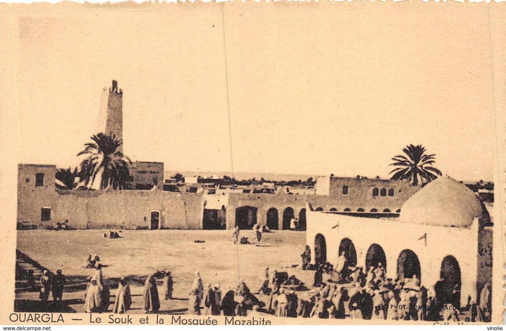 A-19-4010 : OUARGLA. LE SOUK ET LA MOSQUEE MOZABITE. - Ouargla