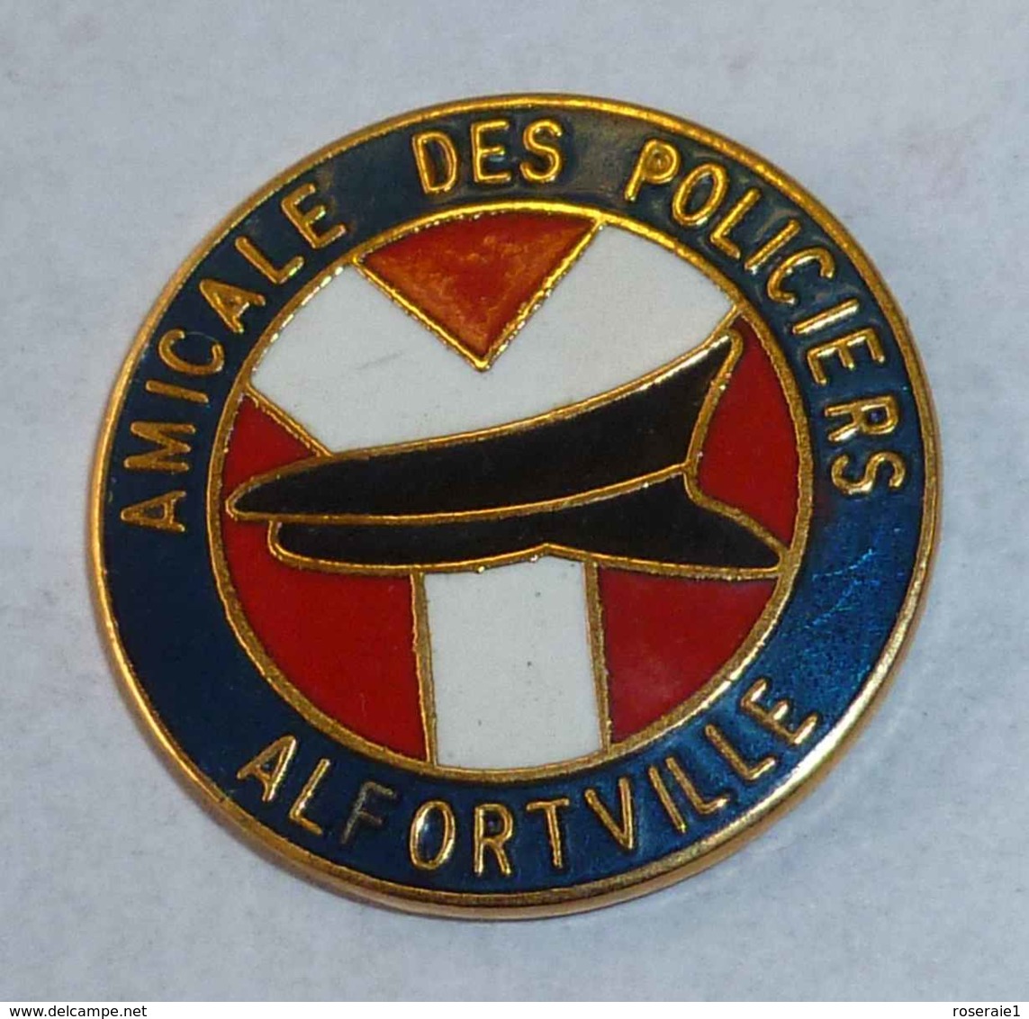 Pin's AMICALE DES POLICIERS D ALFORTVILLE - Police