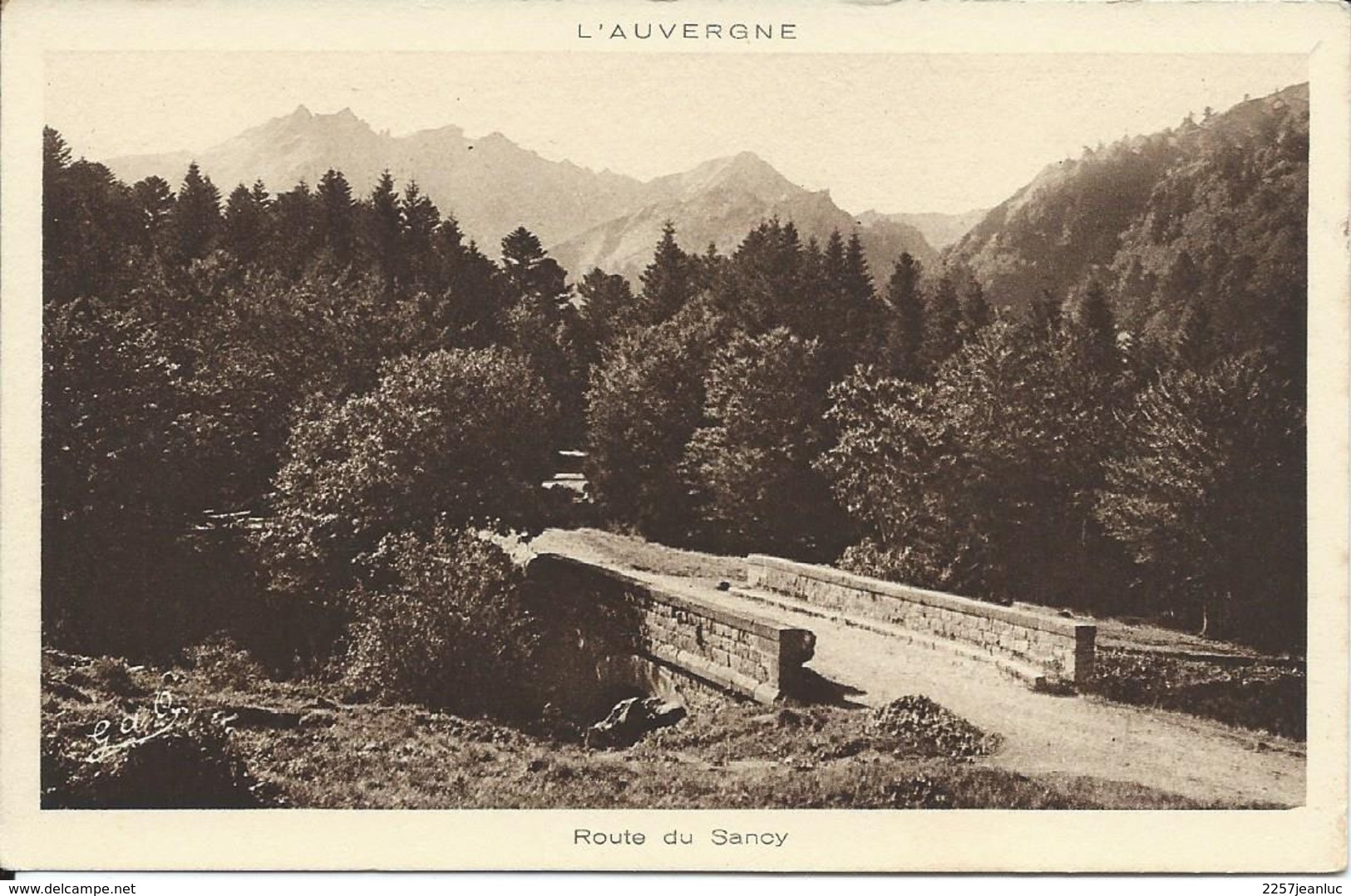 CP 63  - L' Auvergne Route Du Sancy Environ Du Mont Dort - Autres & Non Classés