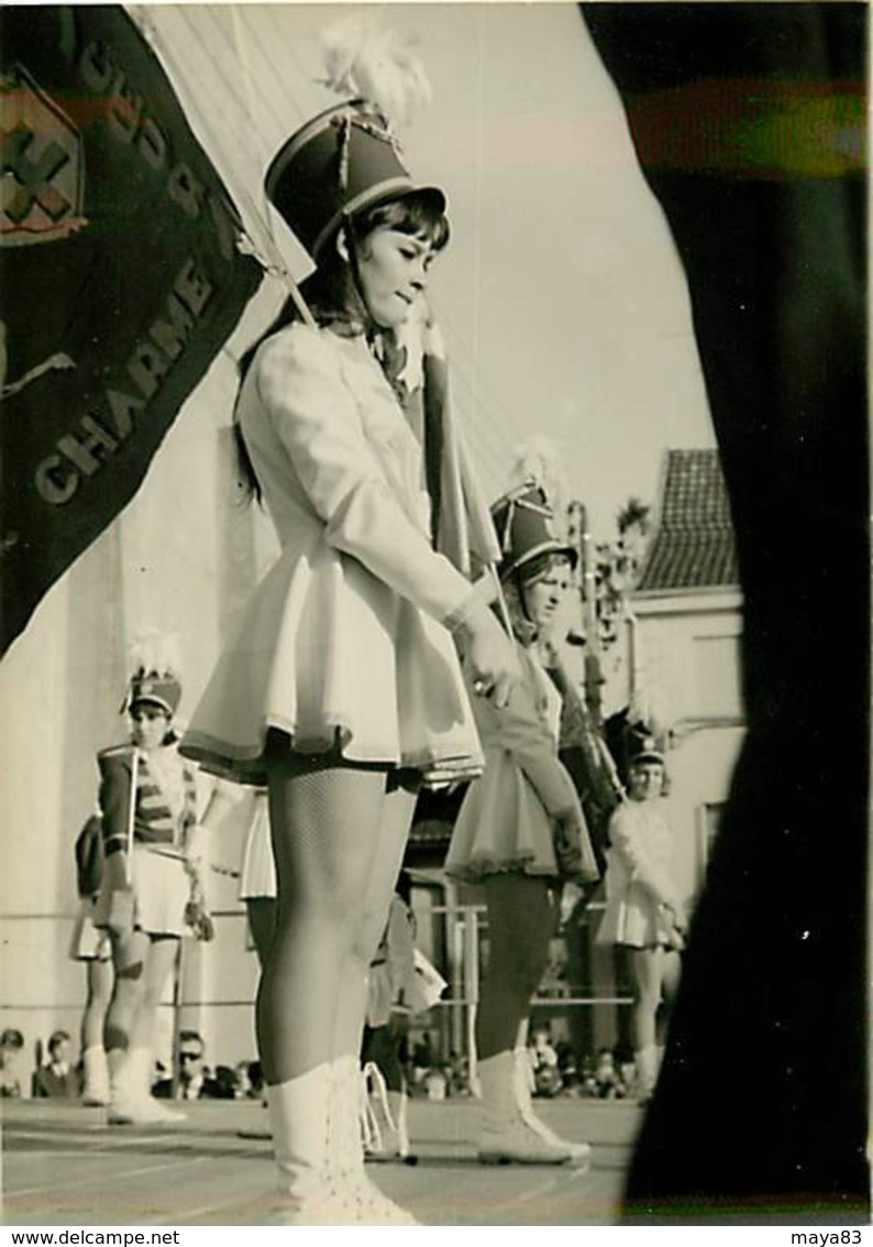 LOT DE10 PHOTOS DE PIN UP MAJORETTES