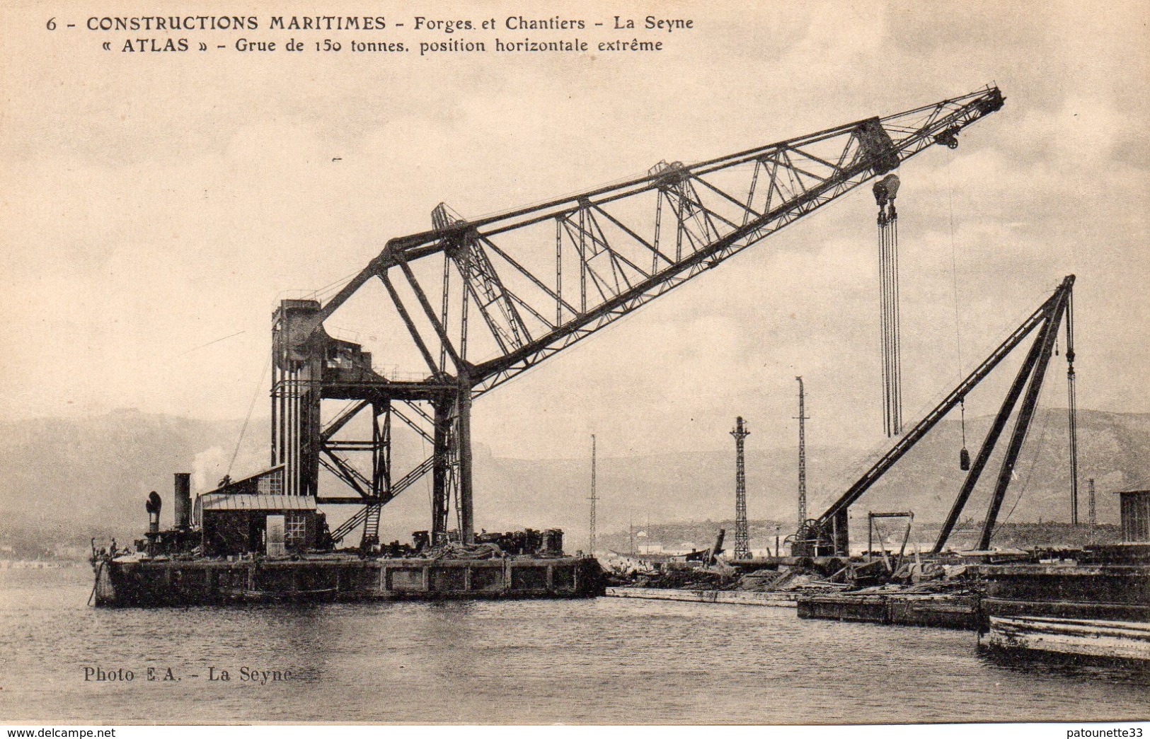 83 LA SEYNE SUR MER FORGES ET CHANTIERS ATLAS GRUE DE 150 TONNES - La Seyne-sur-Mer