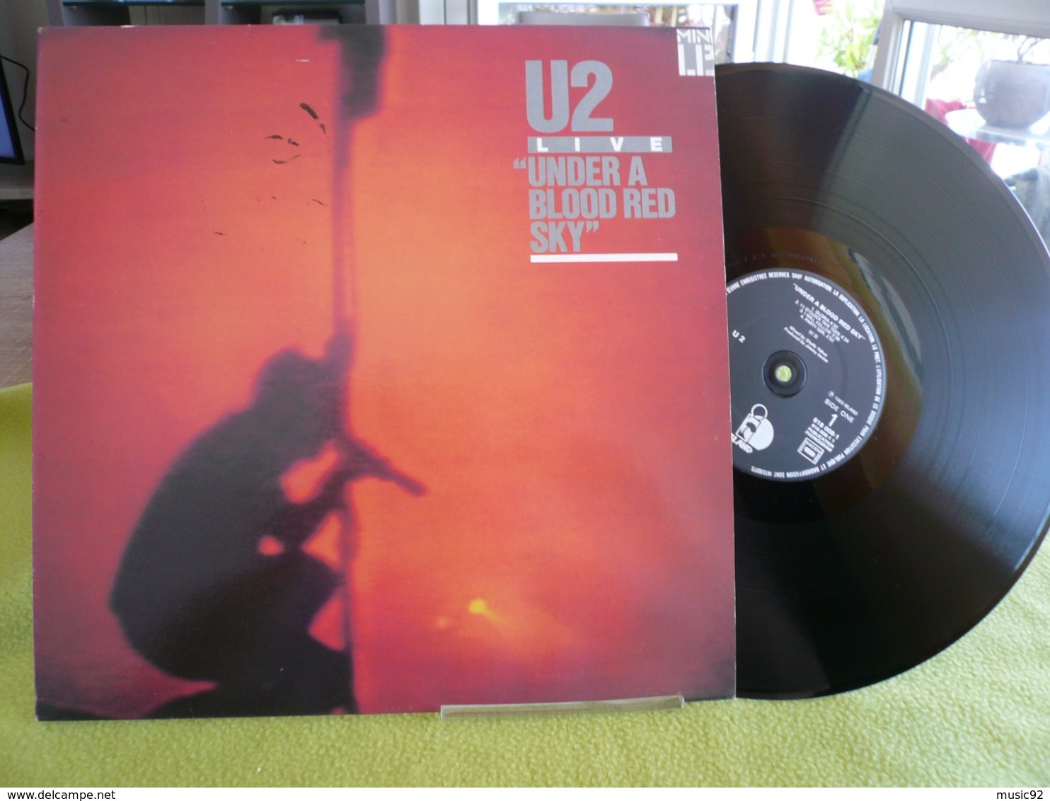 U2 Live 33t Vinyle Under A Blood Red Sky - Disco & Pop