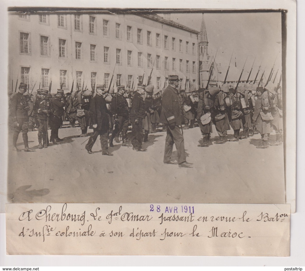 A CHERBOURG LE GAL AMAR REVUE INFANTERIE COLONIALE DEPART MAROC MOROCCO 18*13CM Maurice-Louis BRANGER PARÍS (1874-1950) - Guerra, Militares