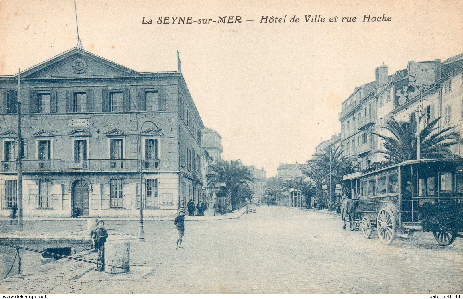 83 LA SEYNE SUR MER HOTEL DE VILLE ET RUE HOCHE BELLE ANIMATION OMMNIBUS A CHEVAL CLICHE UNIQUE - La Seyne-sur-Mer