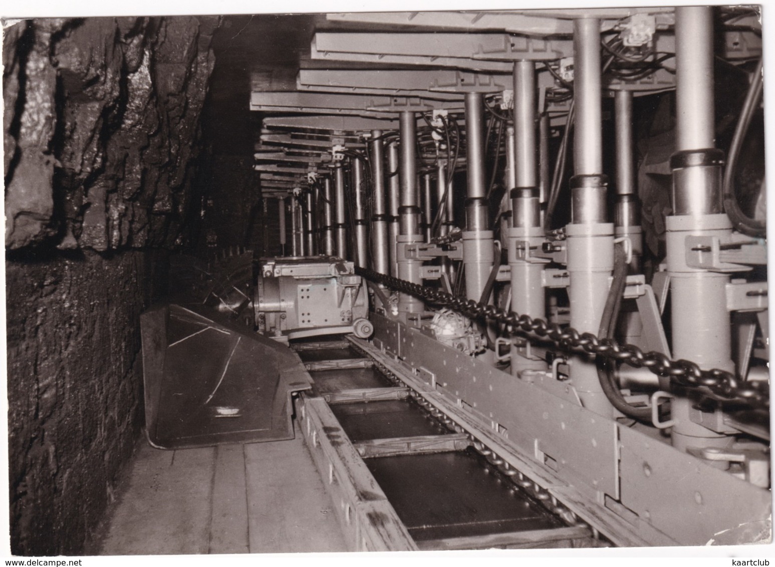 Bochum - Deutsches Bergbau-Museum: Anschauungsbergwerk, Waizenladerstreb Mit Schreitendem Ausbau - Bochum