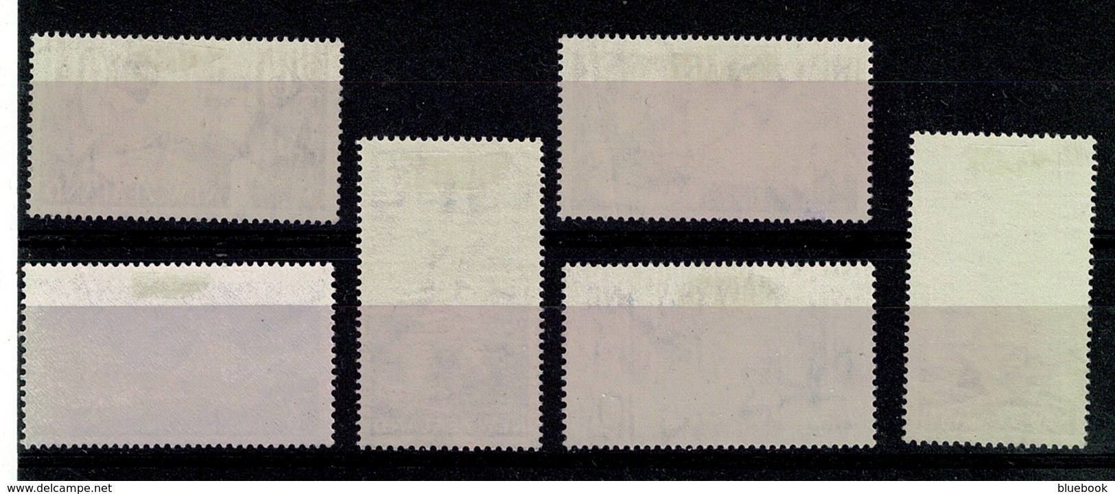 Ref 1328 - 1960 - 1966 New Zealand Definatives Mint Stamps - Ongebruikt