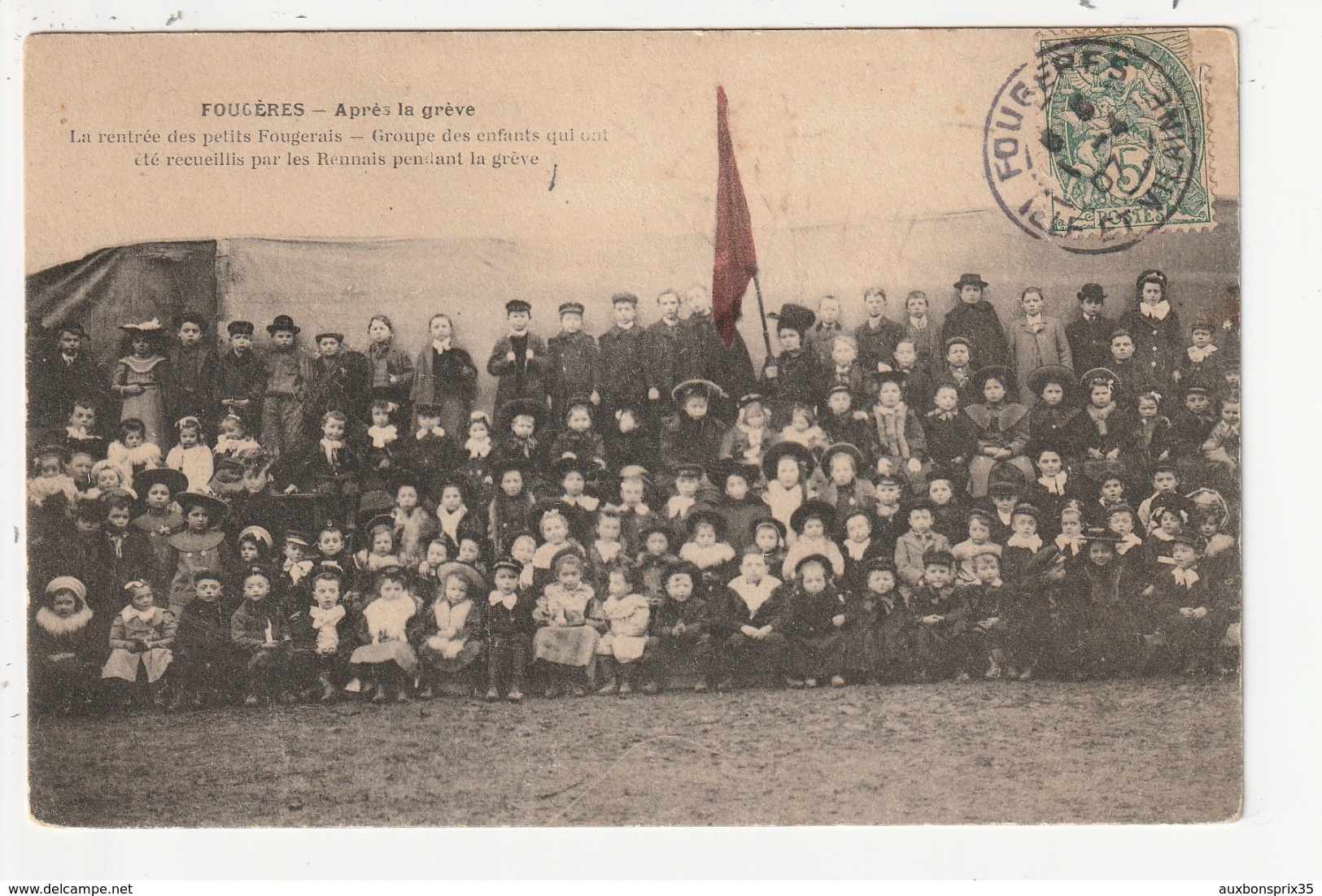 FOUGERES - APRES LA GREVE - LA RENTREE DES PETITS FOUGERAIS-GROUPE DES ENFANTS QUI ONT ETE RECUEILLIS PAR LES RENNAIS-35 - Fougeres