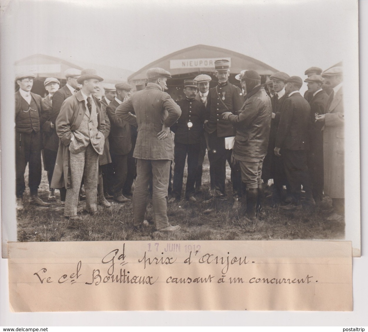 GRAND PRIX D'ANJOU A ANGERS Le Colonel Bouttiaux Causant A Un Concurrent 18*13CM Maurice-Louis BRANGER PARÍS (1874-1950) - Aviación