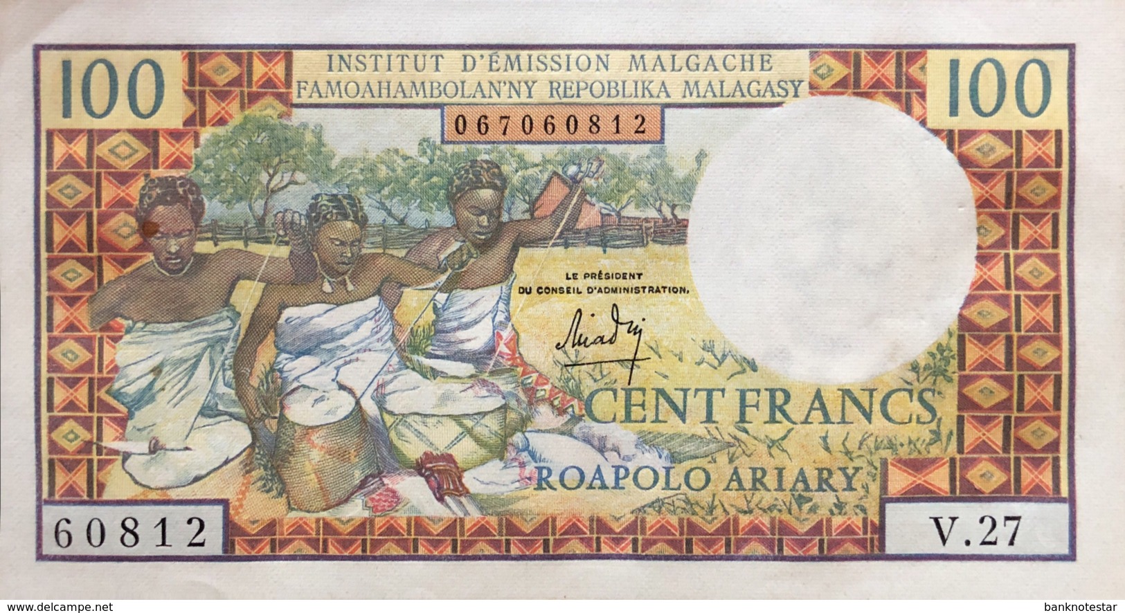 Madagascar 100 Francs, P-57 (1988) - UNC- - Madagaskar