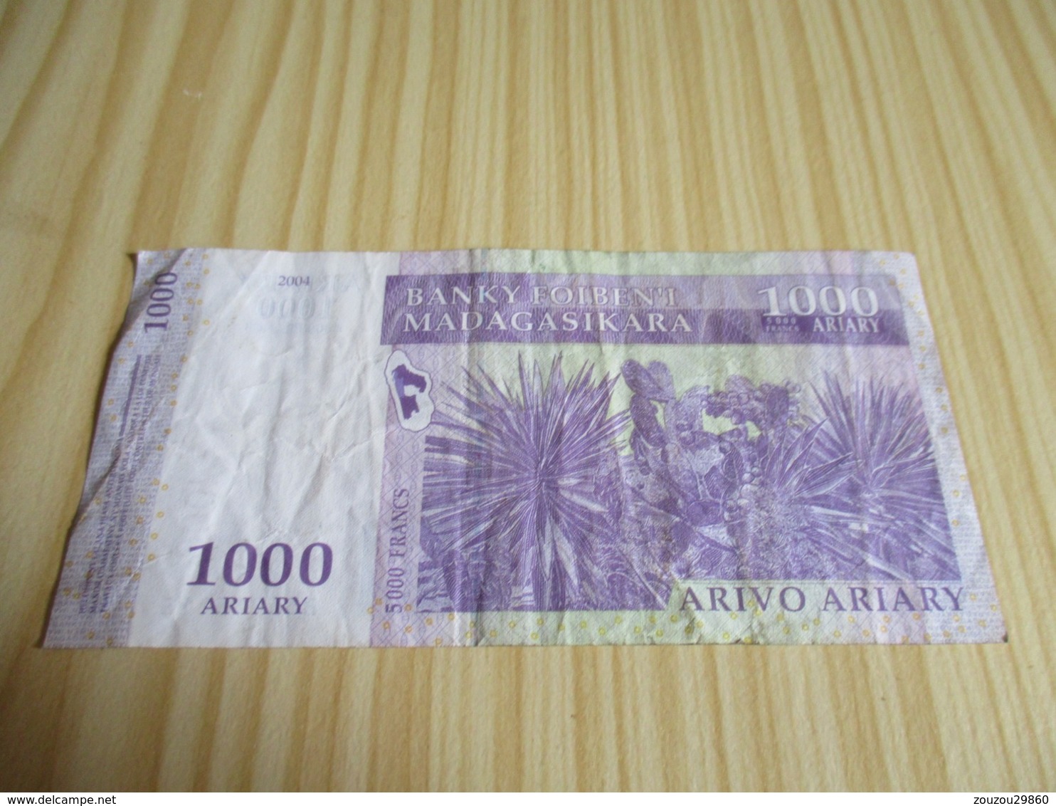 Madagascar.Billet 1000 Ariary - 5000 Francs 2004. - Madagascar