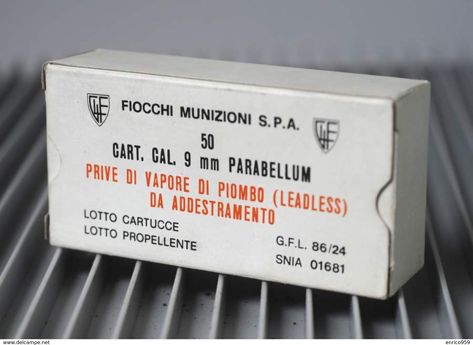 Empty Box 9mm Parabellum 50 Rounds Leadless Training - Obus Colpo Munition - Decorative Weapons