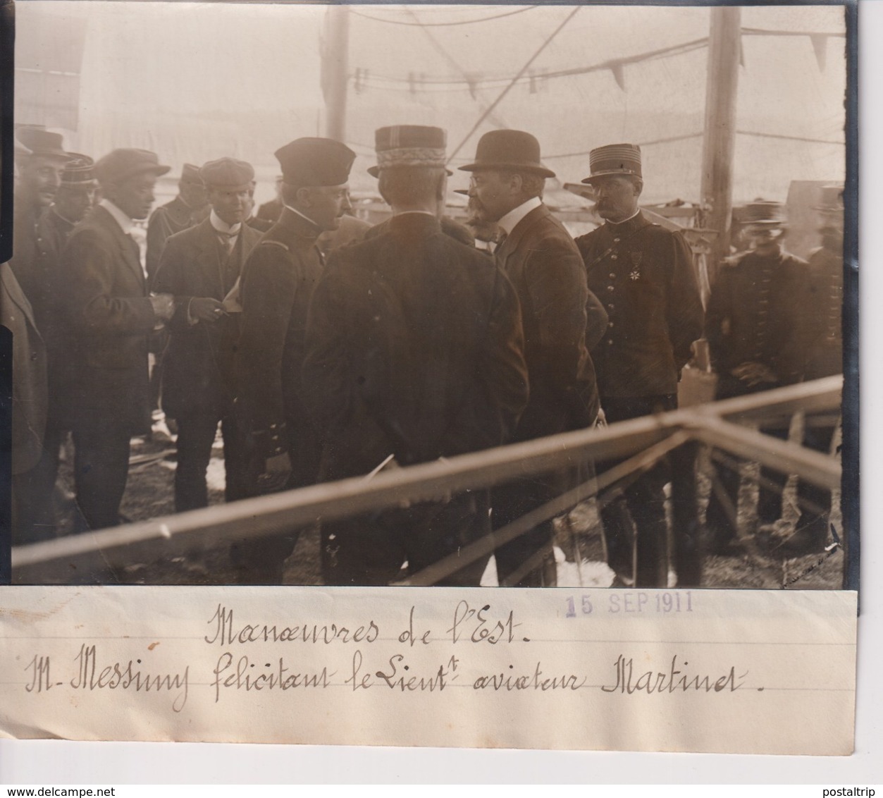 MANOEUVRES DE L'EST M MESSIMY FÉLICITANT AVIATEUR MARTINET   18*13CM Maurice-Louis BRANGER PARÍS (1874-1950) - Aviación