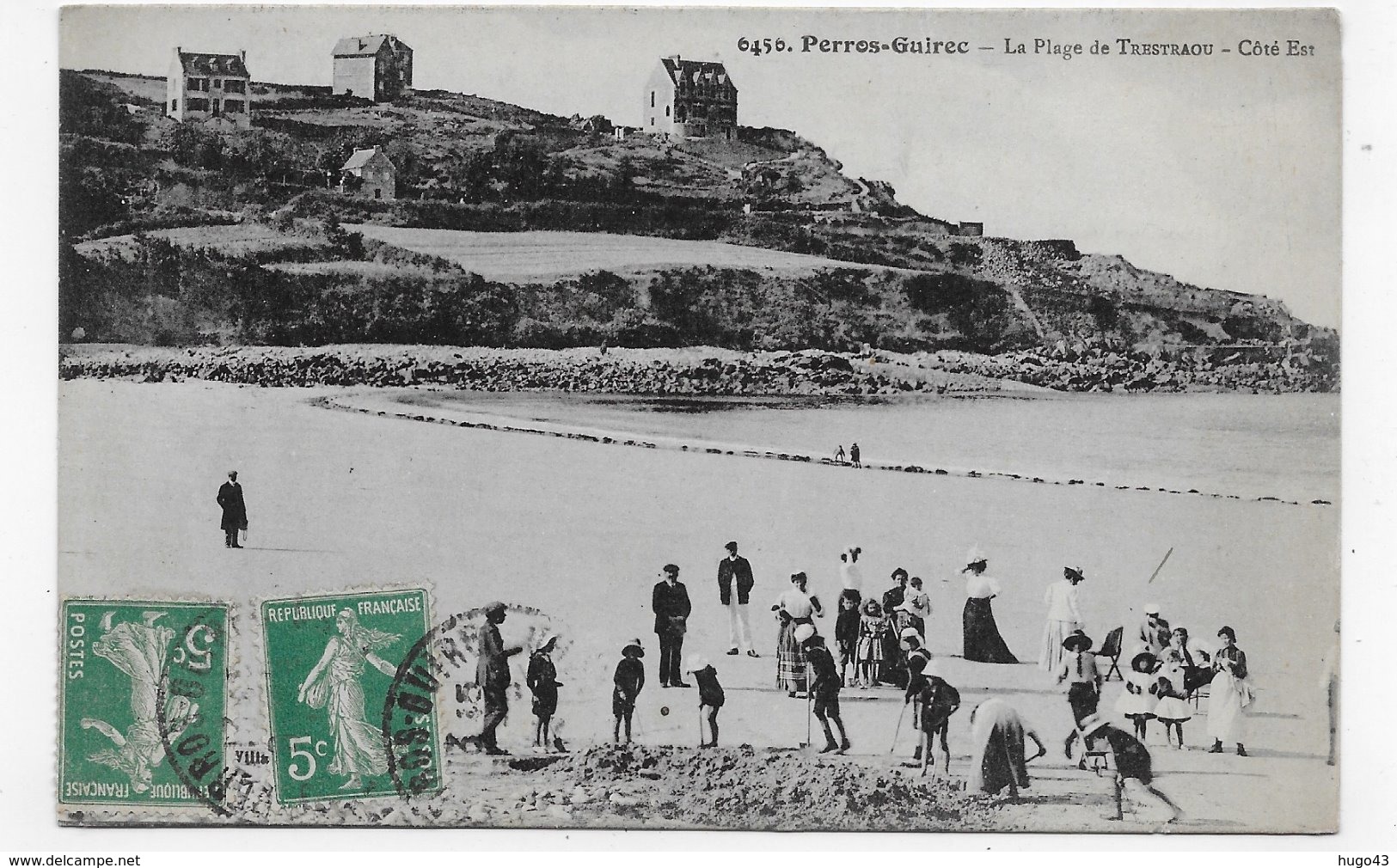 (RECTO / VERSO) PERROS GUIREC EN 1919 - N° 6456 - LA PLAGE DE TRESTRAOU AVEC PERSONNAGES - CPA VOYAGEE - Perros-Guirec