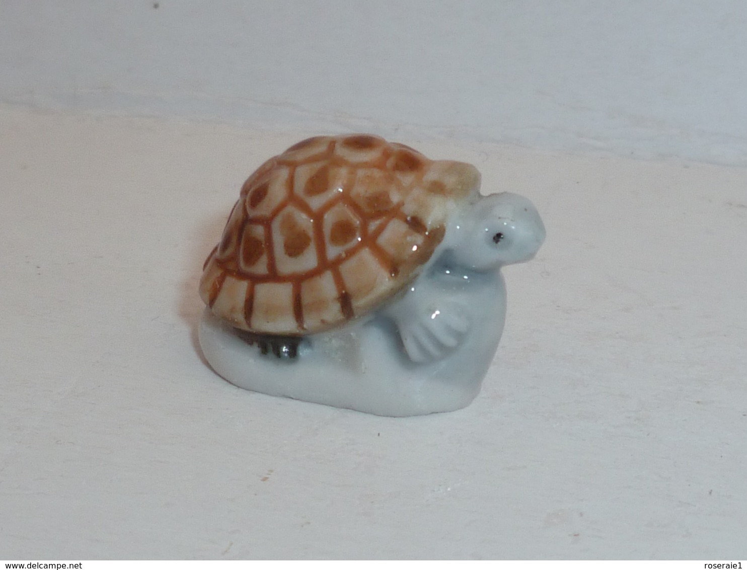 FEVE BELLE TORTUE  01 - Animaux