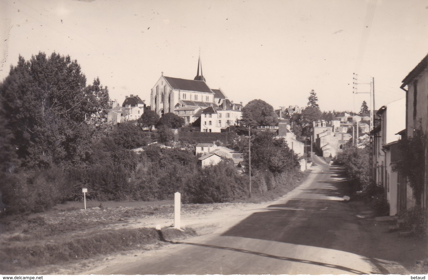 Le Poiré-sur-Vie : Vue Générale - Poiré-sur-Vie