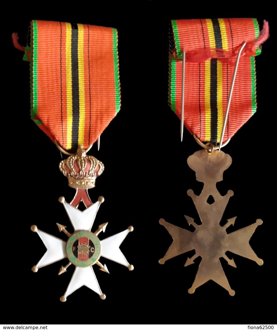 MEDAILLE BELGE . FEDERATION NATIONALE DE COMBATTANTS . - Belgique