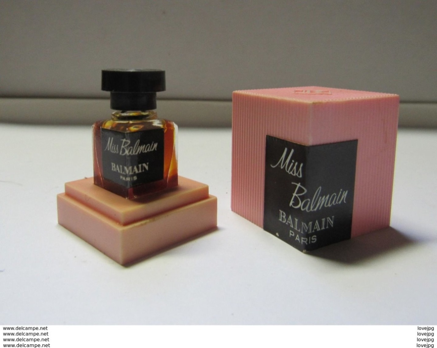 MISS BALMAIN - PARFUM 2 ML De BALMAIN - Miniatures (avec Boite)