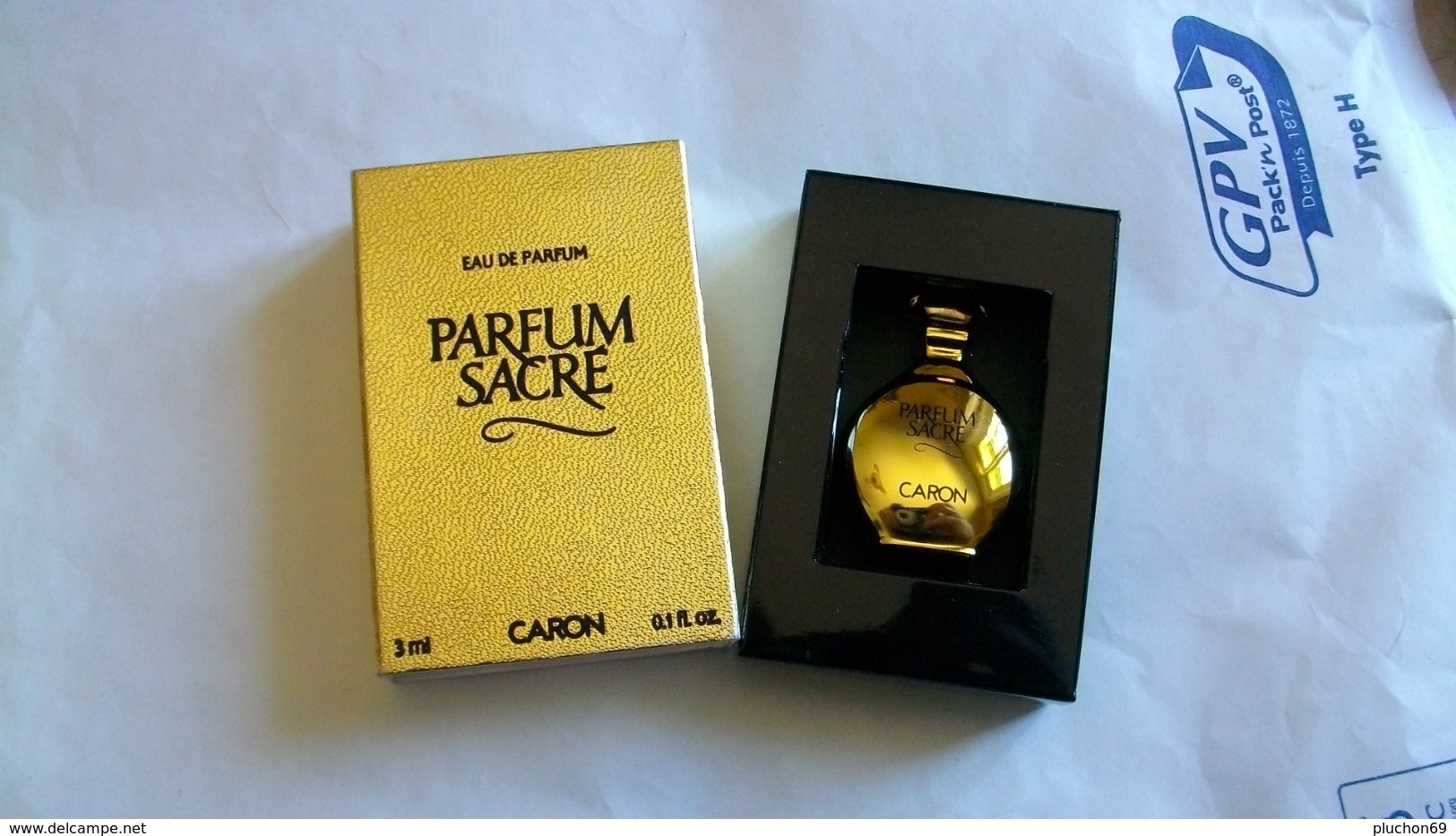 Miniature De Parfum Caron  " Parfum Sacré "  Eau De Parfum - Miniatures Femmes (avec Boite)