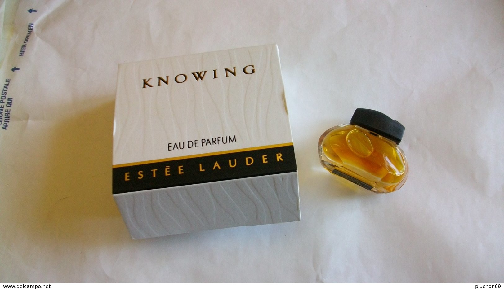 Miniature De Parfum E.Lauder    " Knowing   " Eau De Parfum - Miniatures Femmes (avec Boite)